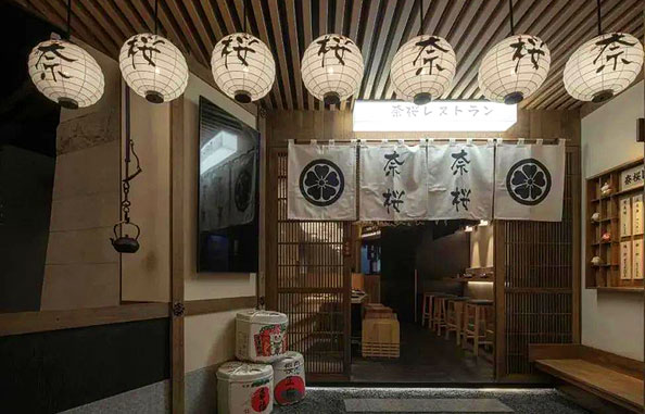 木質(zhì)餐廳設(shè)計的返璞歸真