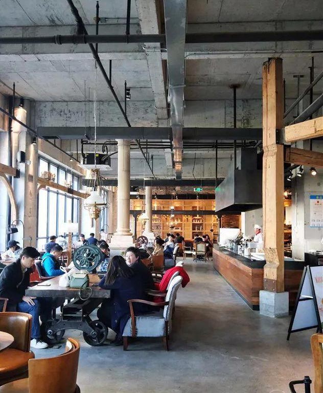 庫布里克復古咖啡廳設計